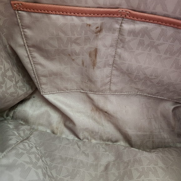 MK Large Tote - Picture 10 of 14